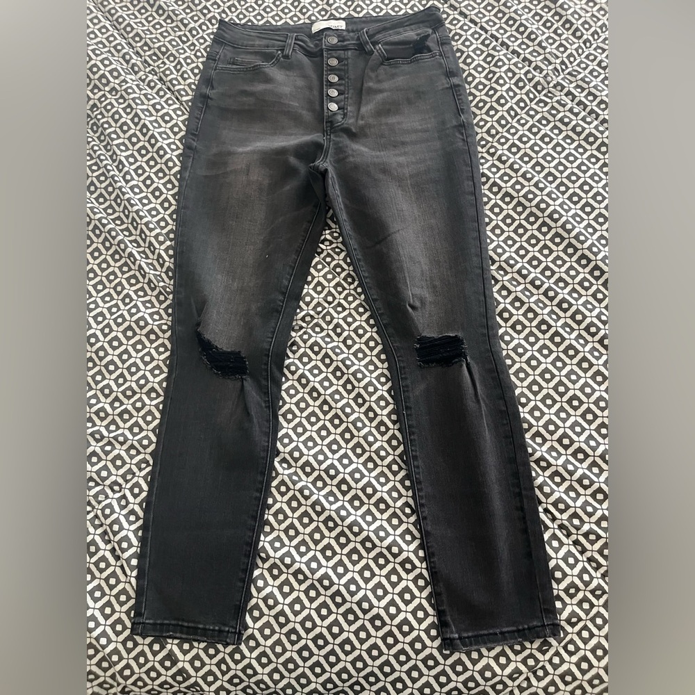 Stylish Black Distressed Women Jeans sold by Avicii collection online